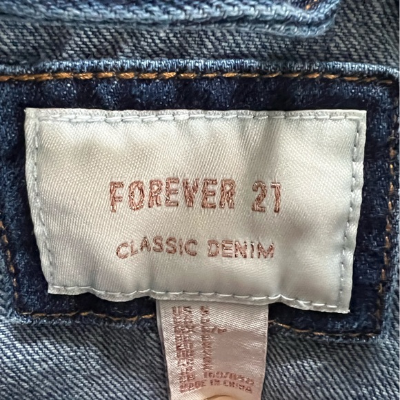 Forever 21 Classic Distressed Denim Women Jean Jacket Small. - Picture 9 of 12